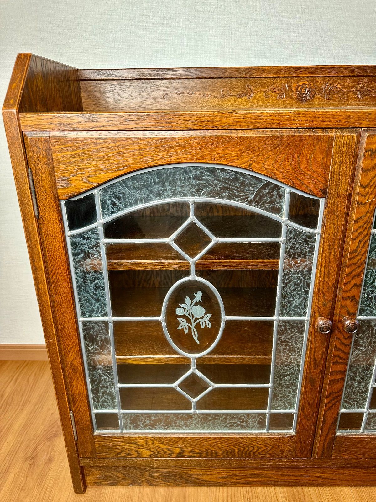 三越ブルージュ ガラスキャビネット ステンドグラス - メルカリ