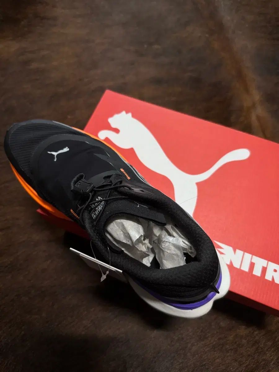 ランニングシューズ 275