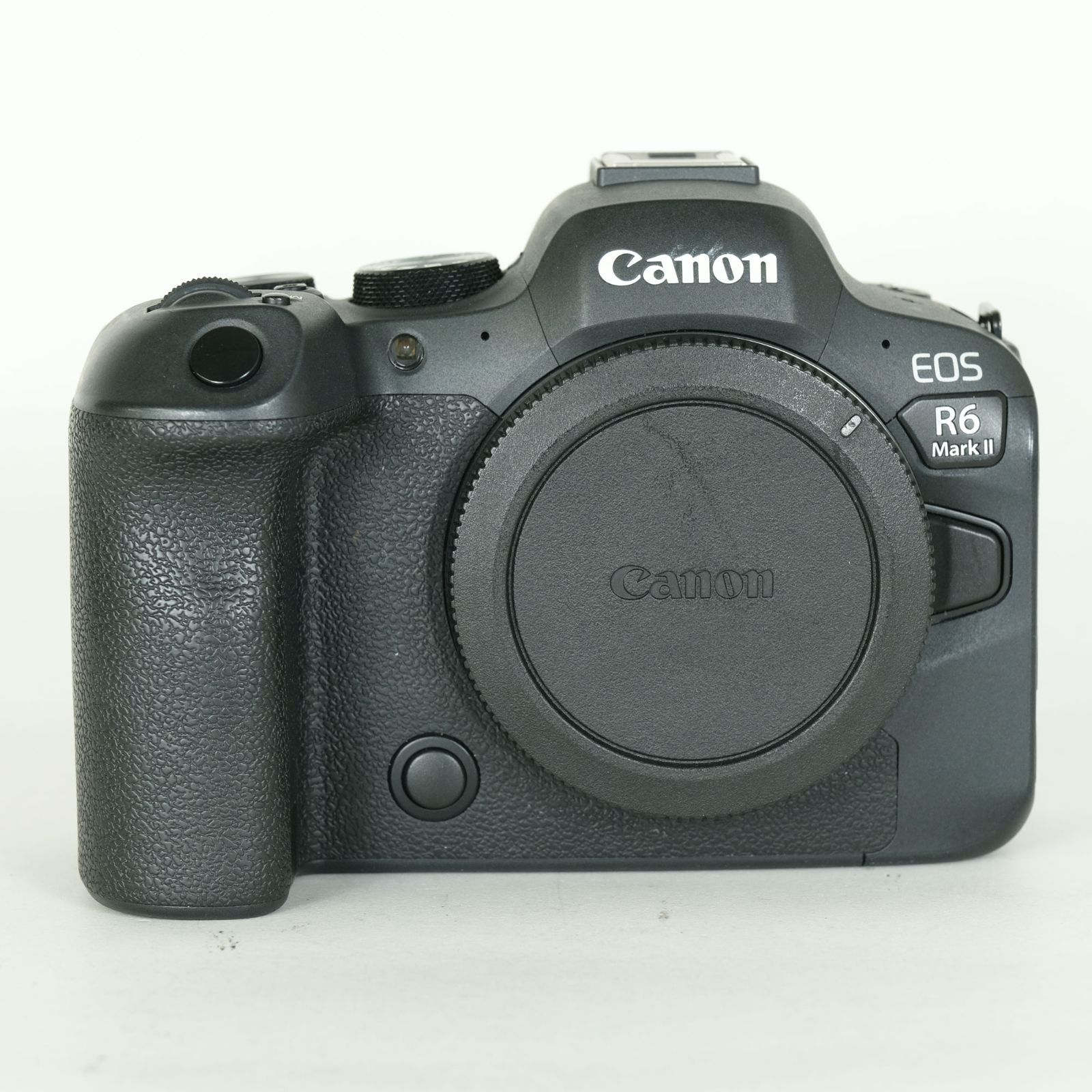 【美品】Canon EOS R6 ボディ（純正バッテリー２個） バッテリー2つ付】Canon EOS R6 ボディ 美品】Canon EOS R6 ボディ