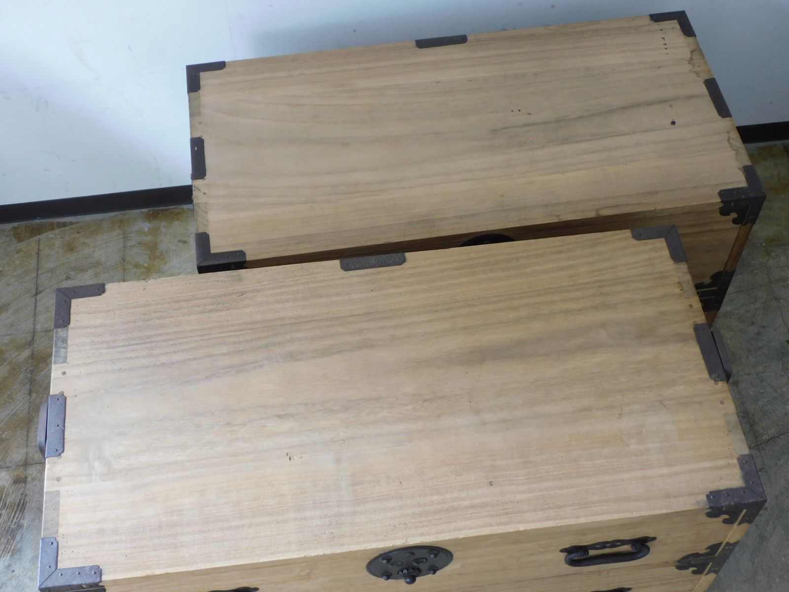 庄内地方 総桐製 丸金具 重ね 時代箪笥 鍵付き 五丁抽 HK-a-05738