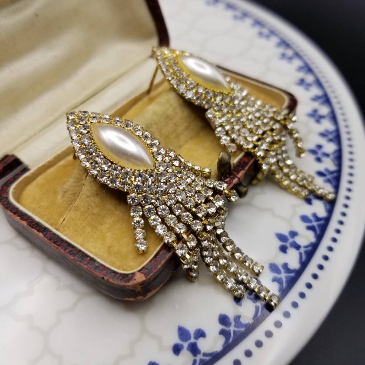 ゴージャス タッセルデザイン ヴィンテージ ピアス ビッグシルエット