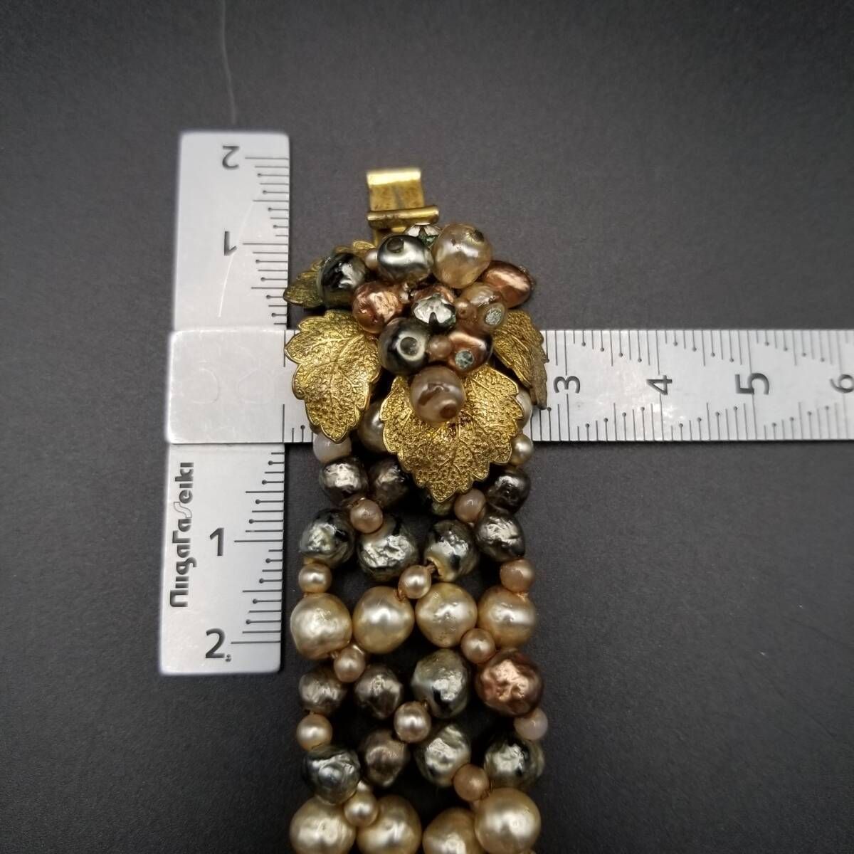 ベージュグレー Y