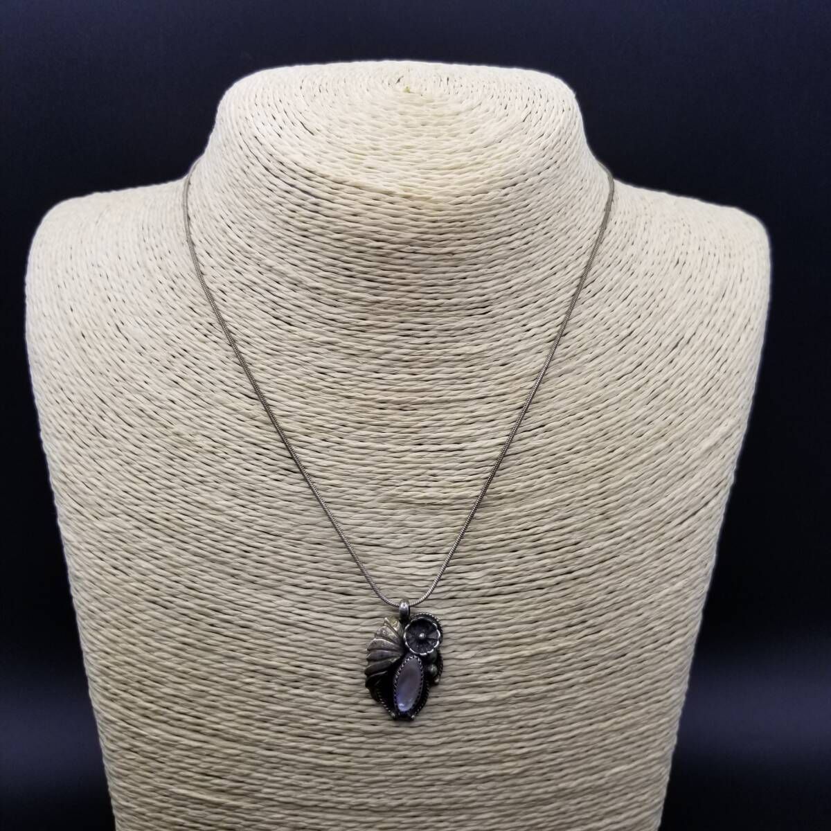 TAWA by CC 刻印 マザーオブパール 925 シルバー ヴィンテージ フローラル チャーム 銀細工 サウスウェスタンジュエリー ペンダント Y 18-H