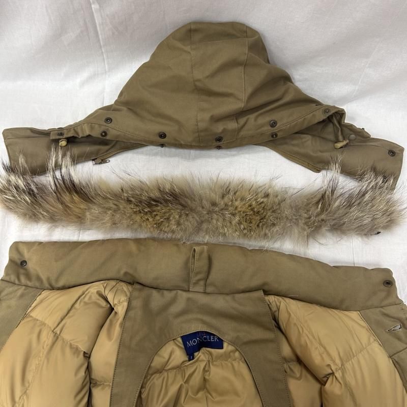 モンクレール セザンヌ 青タグ ショルダーストラップ ファー付き ベージュ サイズ1 メンズ 1 ISItems【USED】【古着】【】50148952