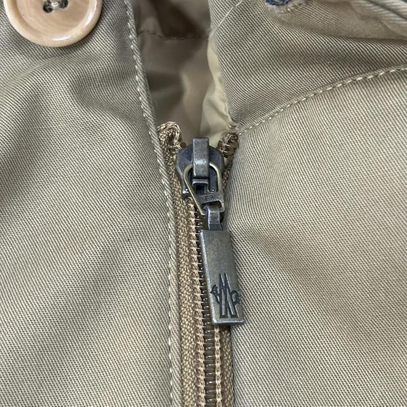 モンクレール セザンヌ 青タグ ショルダーストラップ ファー付き ベージュ サイズ1 メンズ 1 ISItems【USED】【古着】【】50148952