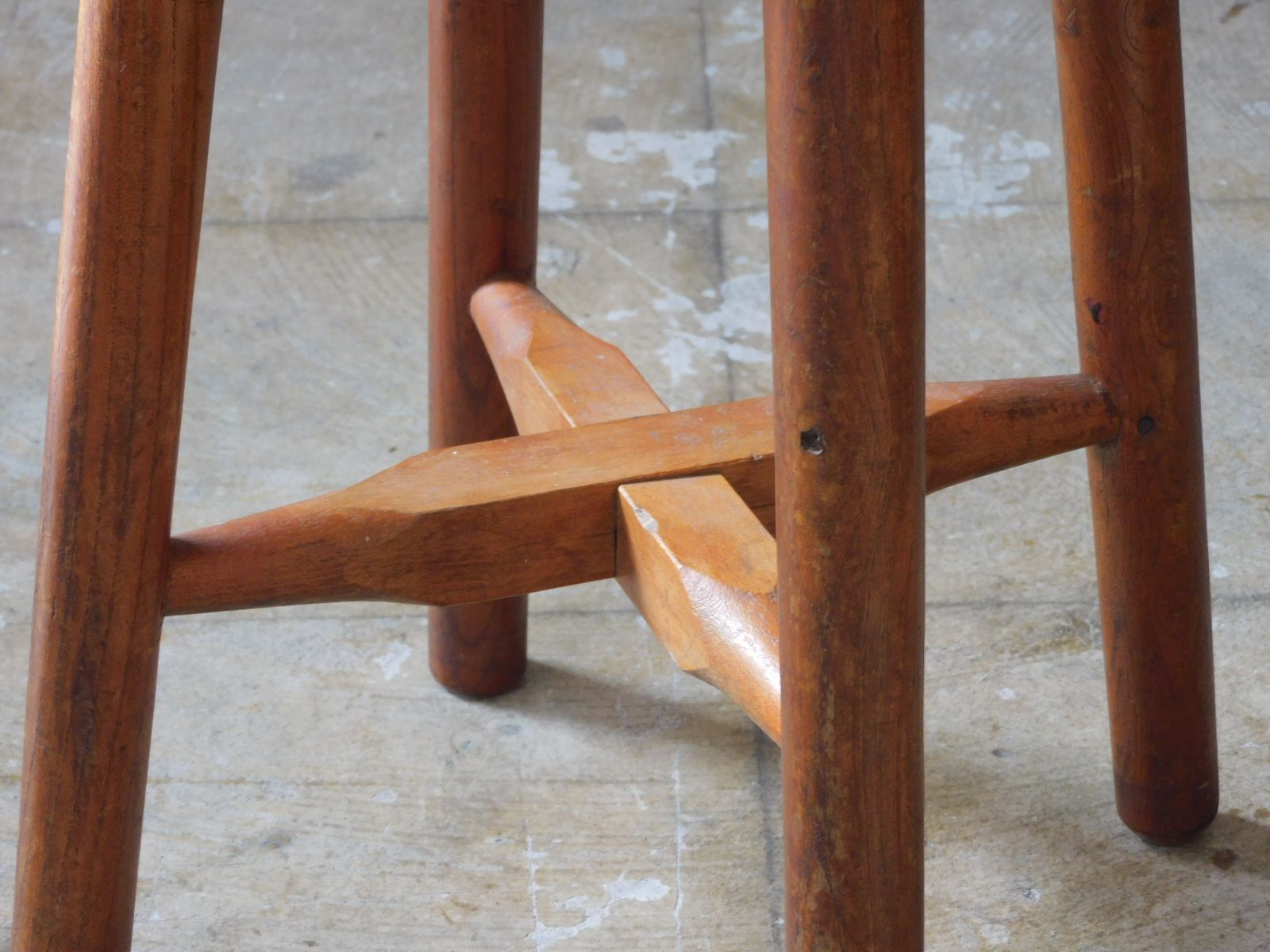 アンティーク 木製 赤 丸スツール 古家具 ブナ リング レトロ アンティーク 木製 赤 丸スツール 古家具 ブナ リング レトロ 古家具