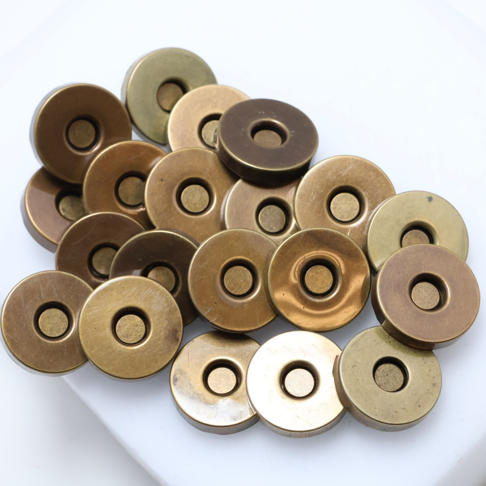 訳ありですが大変お買い得】Z193 両面カシメ式 マグネットホック 18mm