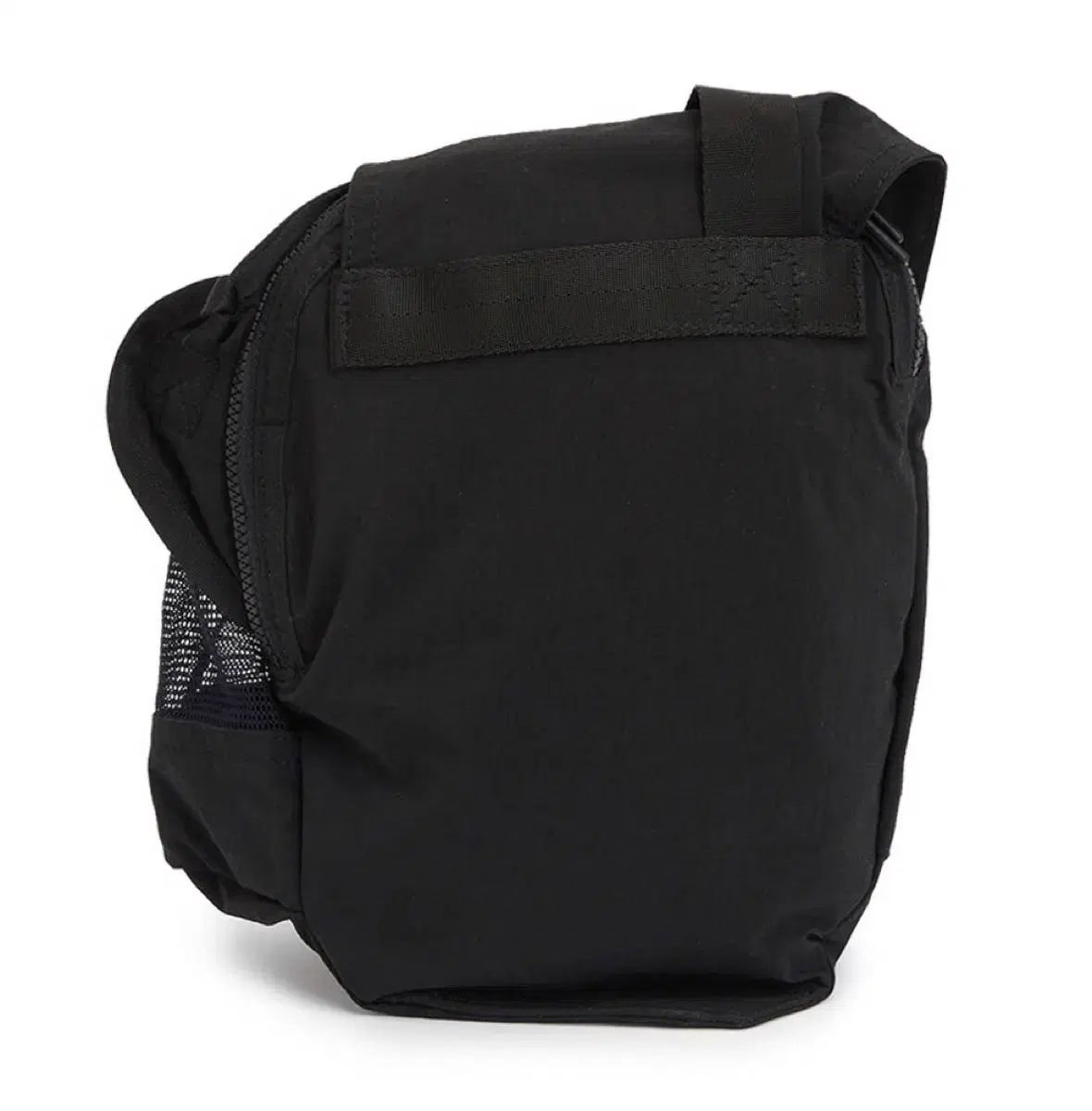 C.P. COMPANY シーピーカンパニー ショルダーバッグ ブラック 出品