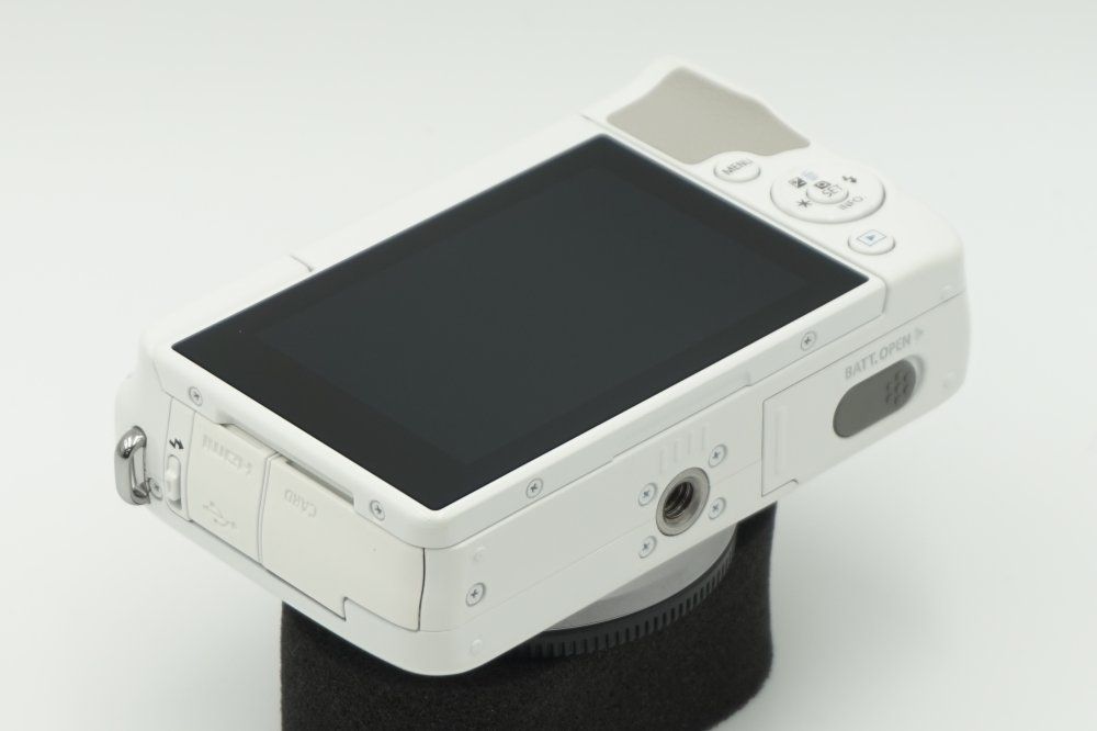 Canon ミラーレス一眼カメラ EOS M10 ボディ(ホワイト) EOSM10WH-BODY