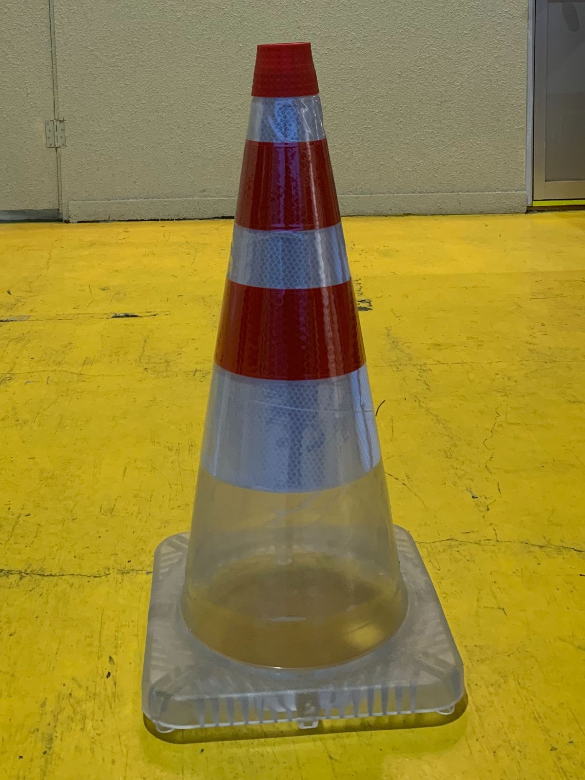 品 まる見えコーン 4本セット 赤白反射 ゴムパッキン付 コーン セフティーコーン パイロン テロ対策 透明コーン