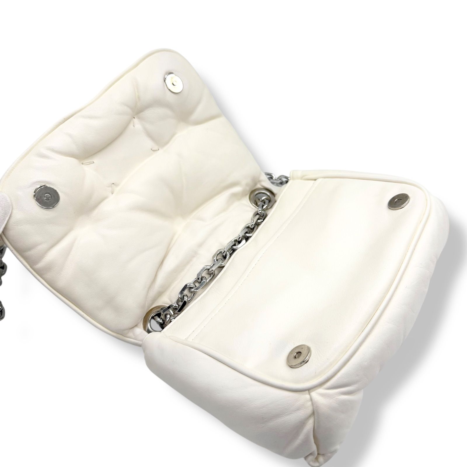 Maison Margiela ホワイトショルダーバッグ メゾンマルジェラ グラムスラム ミニフラップ チェーンショルダー