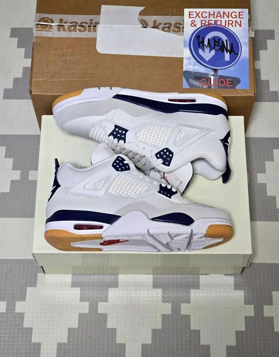 ジョーダン 4 x NIKE SB レトロ SP サミット 白 ネイビー 265