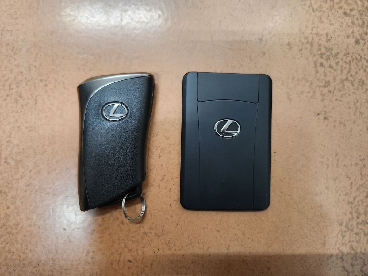【美品】レクサス　純正スマートキー　007-AJ0183 3個セット レクサス 20 NX 純正 3ボタン スマートキー カードキー 2点SET 007