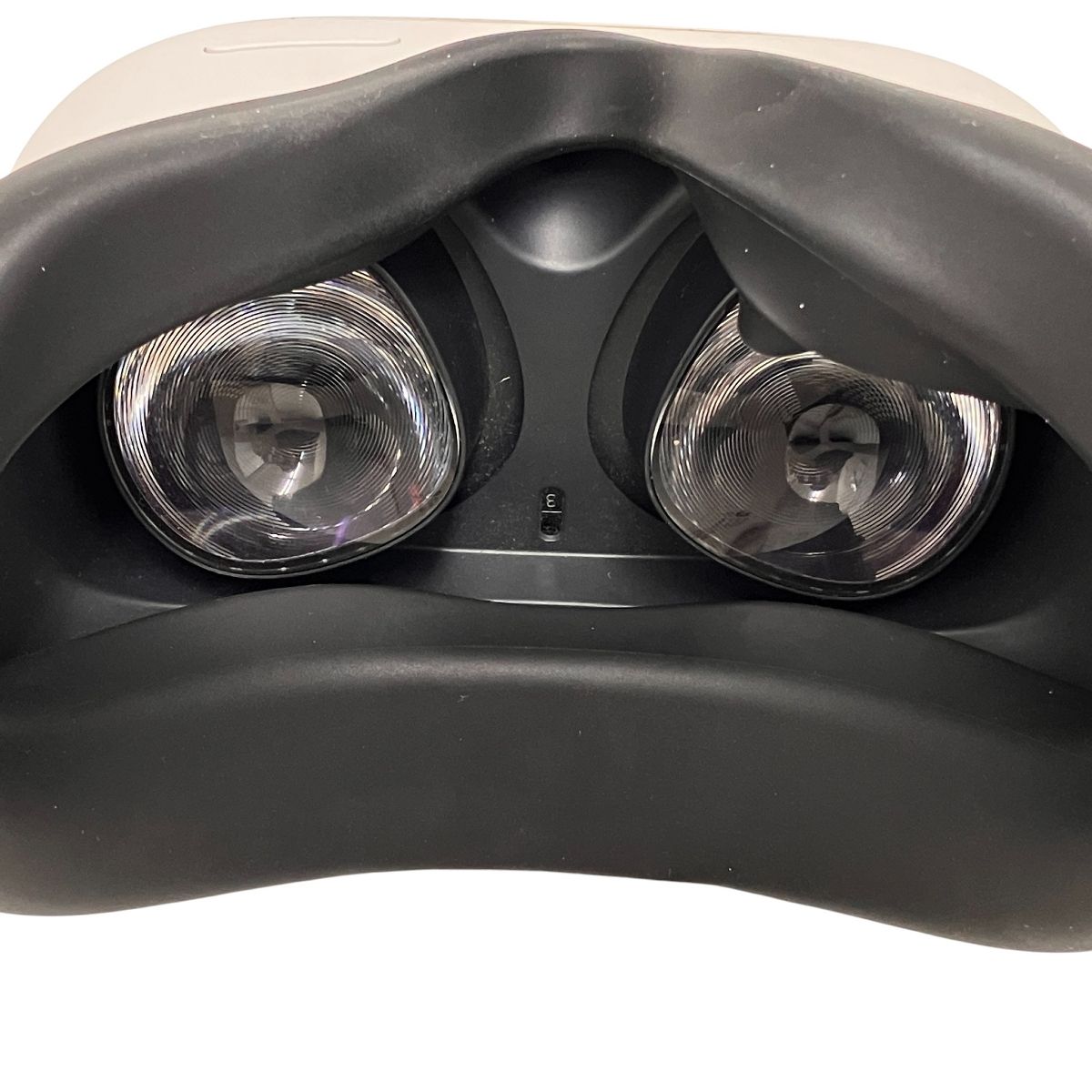 Oculus Meta Quest2 KW49CM VRヘッドセット 128GB メタクエスト2 VR