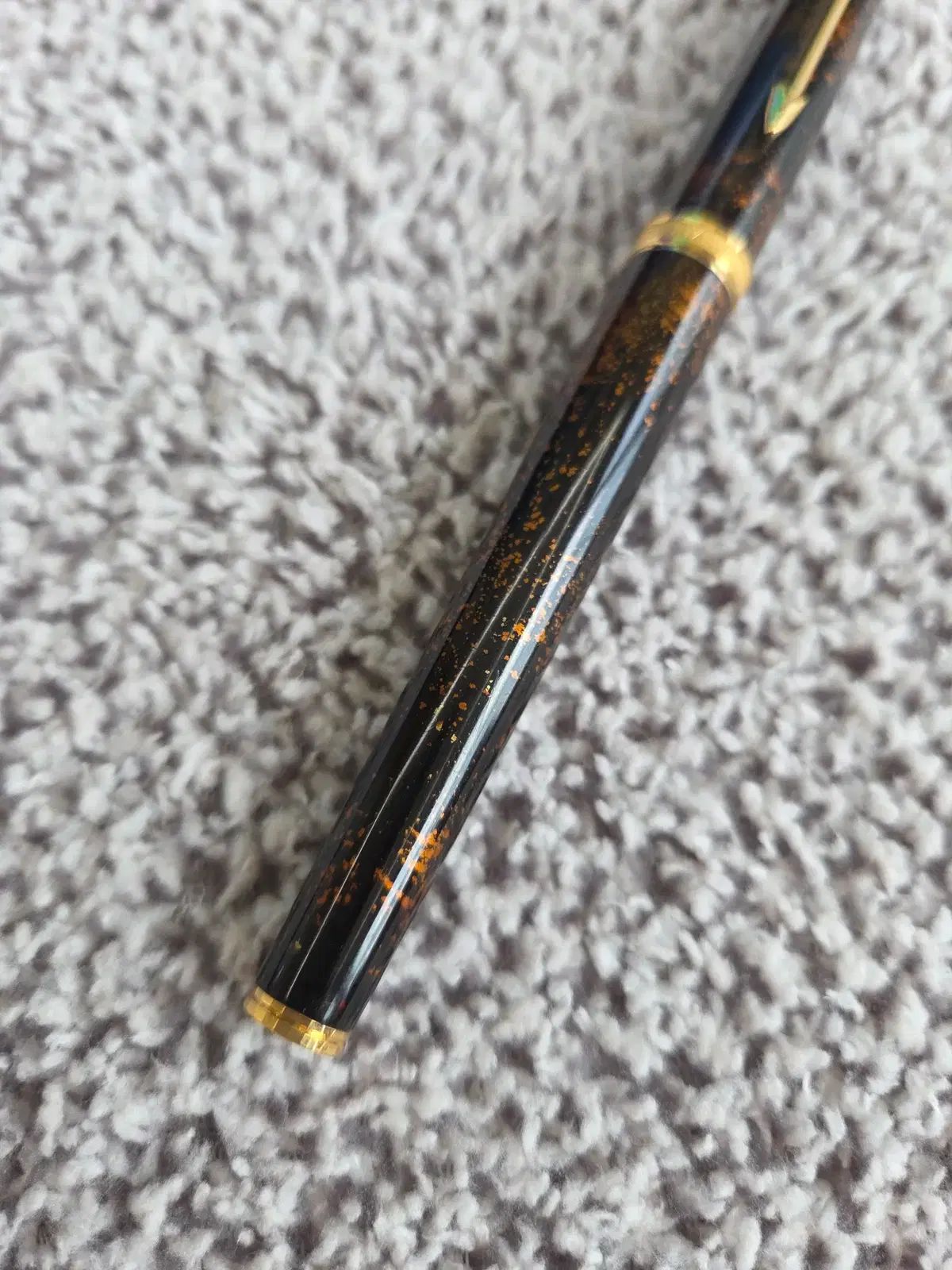 パーカ 75 プレミア チャイニーズ ラッカー F 万年筆 万年筆 0 Premier ラッカーコレクション ペン先14K に新品のニブをつけて、当時の書き味を堪能したかった動画。PERKER
