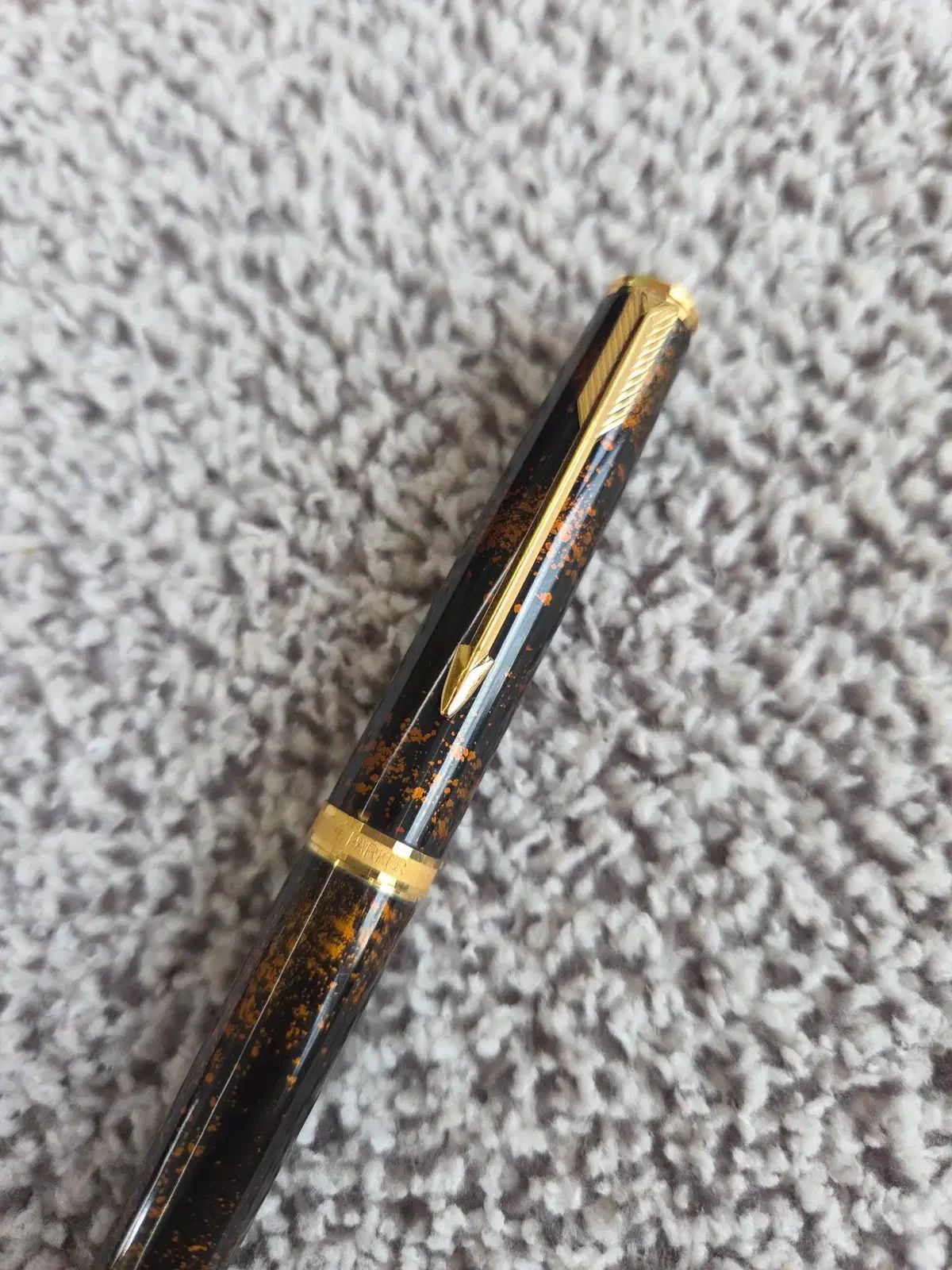 パーカ 75 プレミア チャイニーズ ラッカー F 万年筆 万年筆 0 Premier ラッカーコレクション ペン先14K に新品のニブをつけて、当時の書き味を堪能したかった動画。PERKER