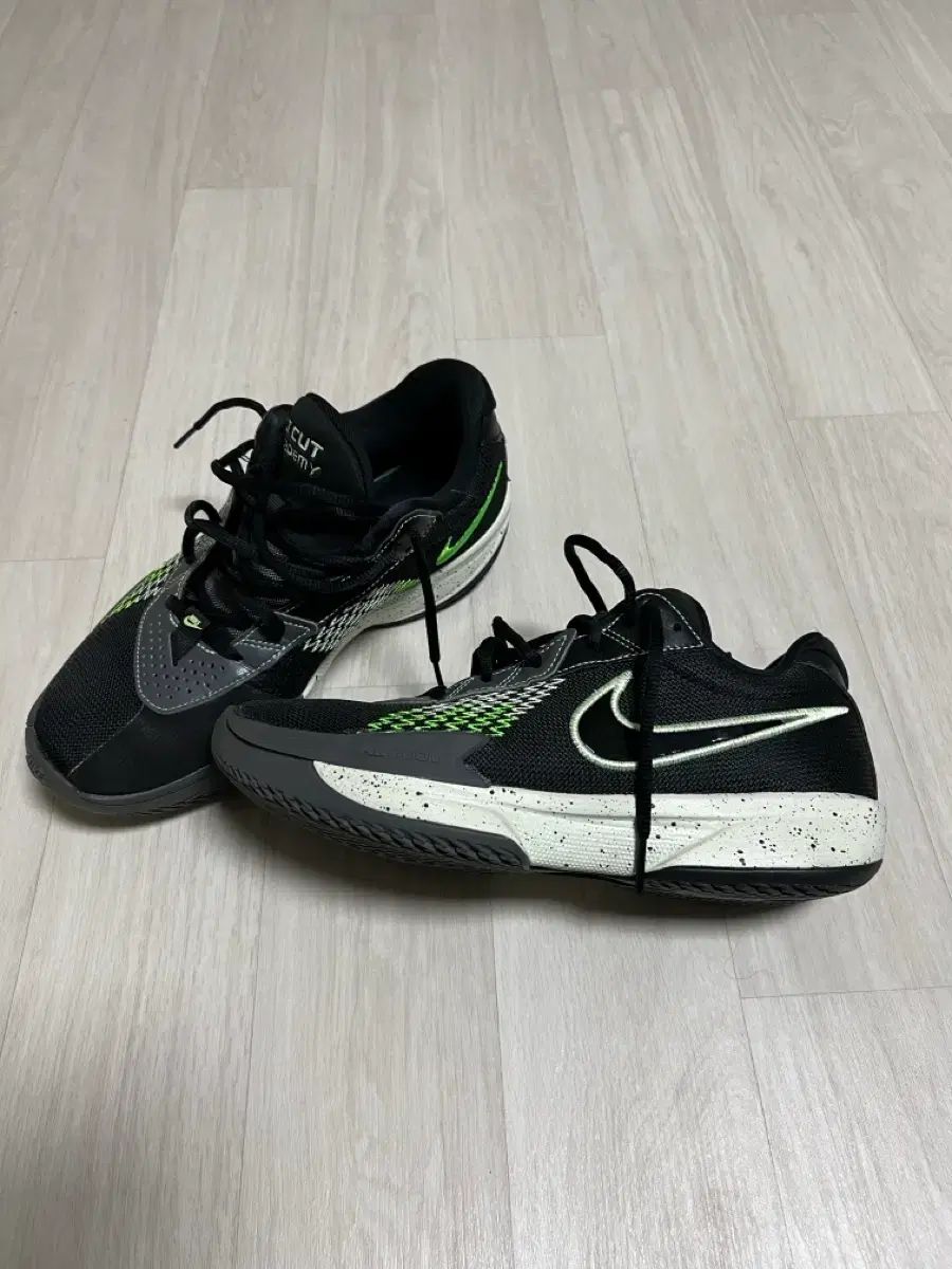 ナイキ GT カット アカデミー ブラック 255