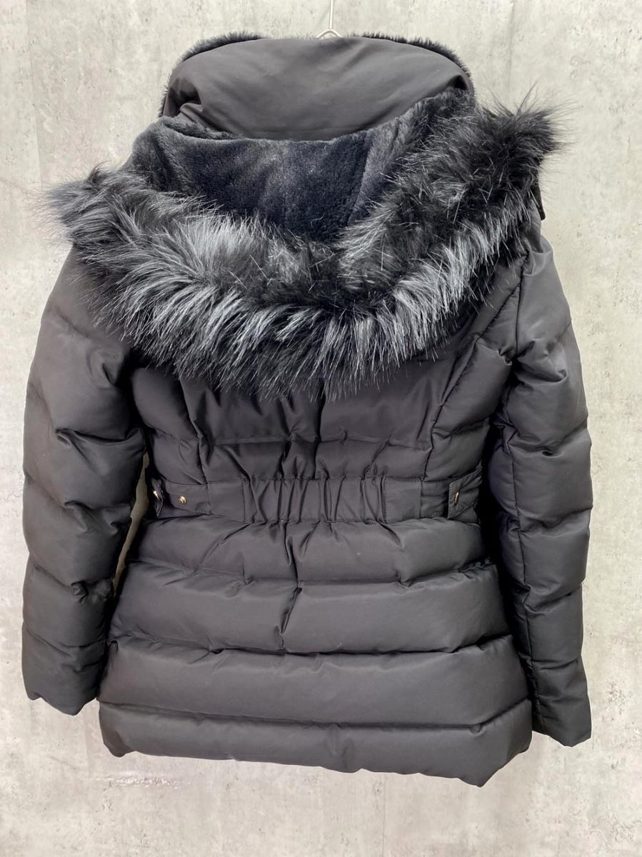 ザラ フード付きハーフ丈ダウン