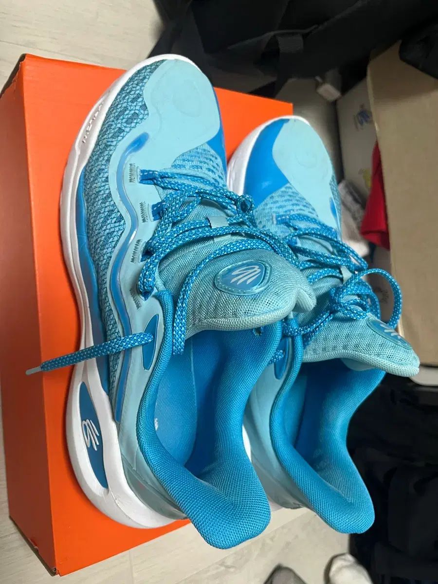 アンダーアーマー カリー 11 290