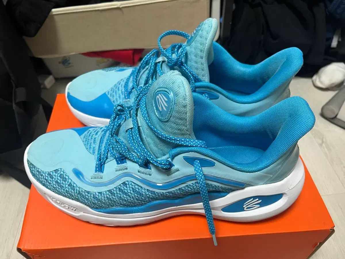 アンダーアーマー カリー 11 290