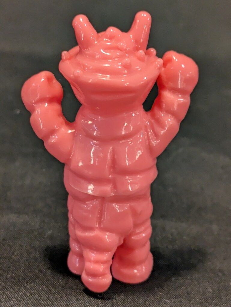 ぶたのはな じゃんけんバトル カネゴン ピンク成型 未塗装