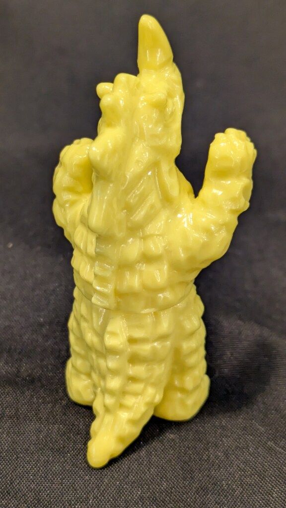 ぶたのはな じゃんけんバトル シーゴラス 黄色成型 未塗装