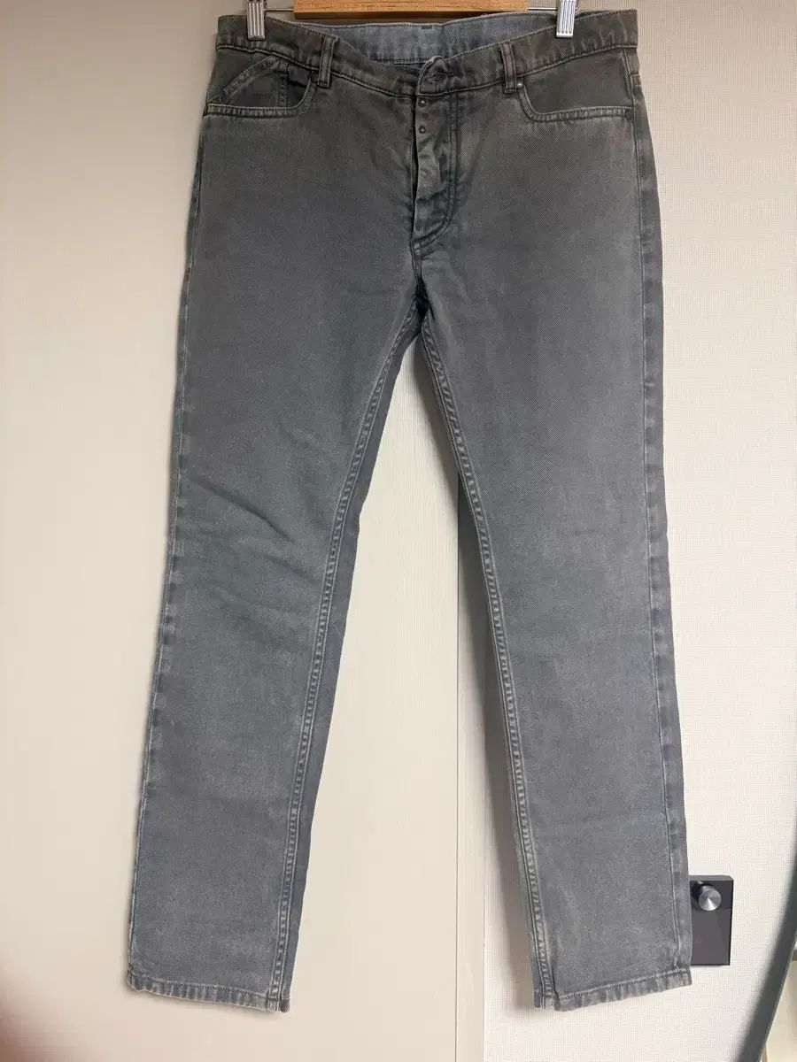 メゾンマルジェラ グレー スリムジーン