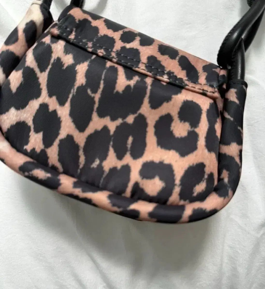  GANNI レオパード ミニ クロスバッグ メッセンジャーバッグ ショルダーバッグ