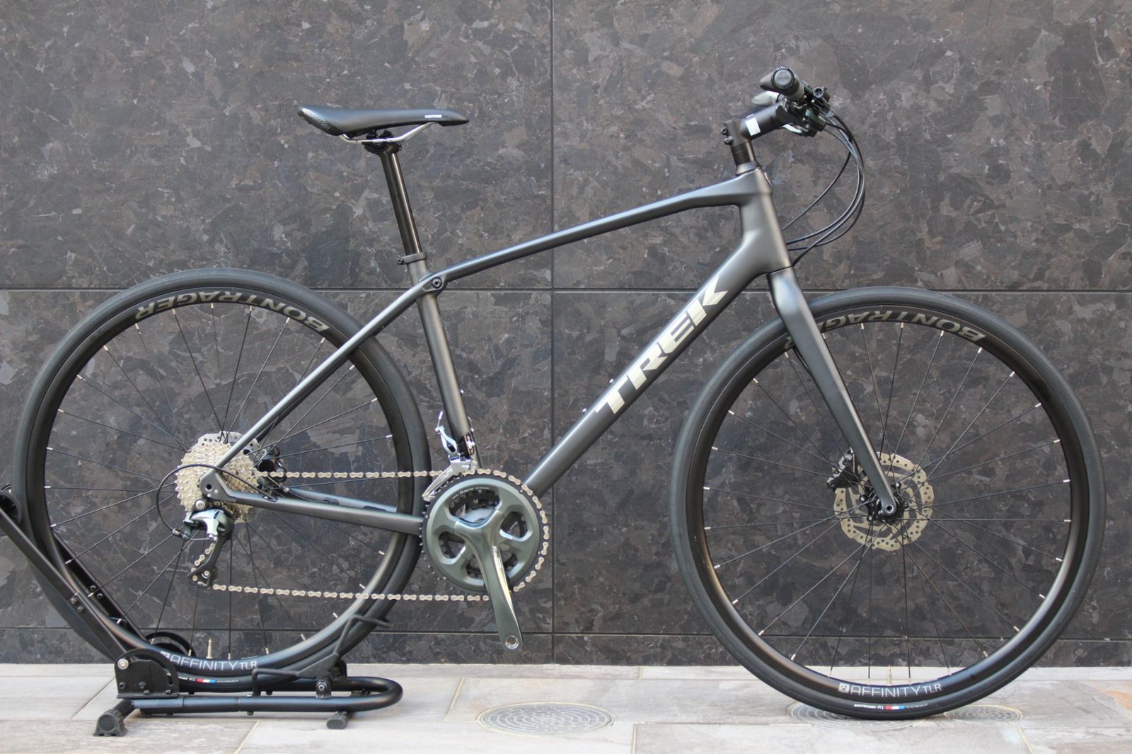 トレック TREK FX SPORT 5 DISC 2021年モデル Mサイズ シマノ ティアグラ 4700 MIX 10 S カーボン クロスバイク