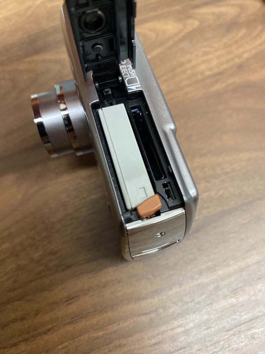 カメラ ジャンク Canon キヤノン IXY DIGITAL 900IS デジタルカメラ