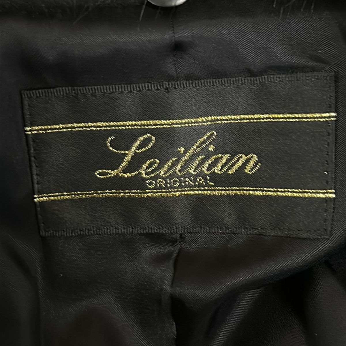 一部フェイクレザー