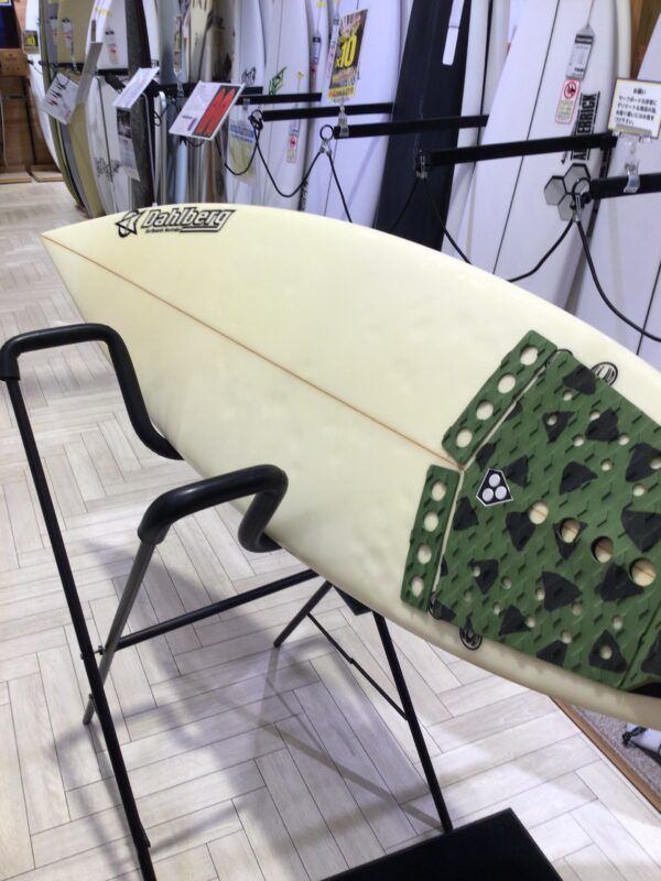 中古サーフボード【DAHLBERG】SABRE5'11 - メルカリ