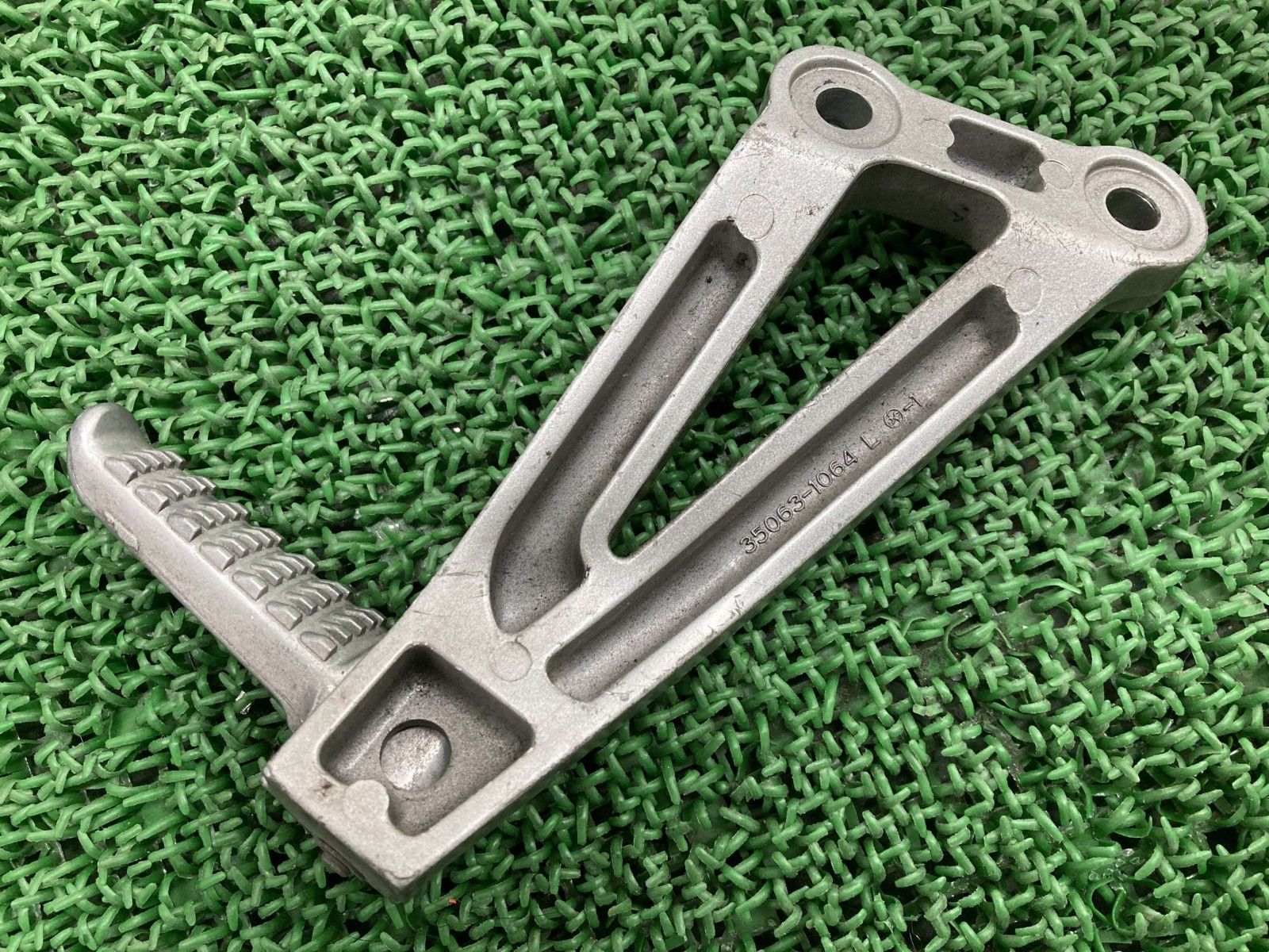 ZX-12R タンデムステップ 左 35063-1064 カワサキ 純正 中古 バイク