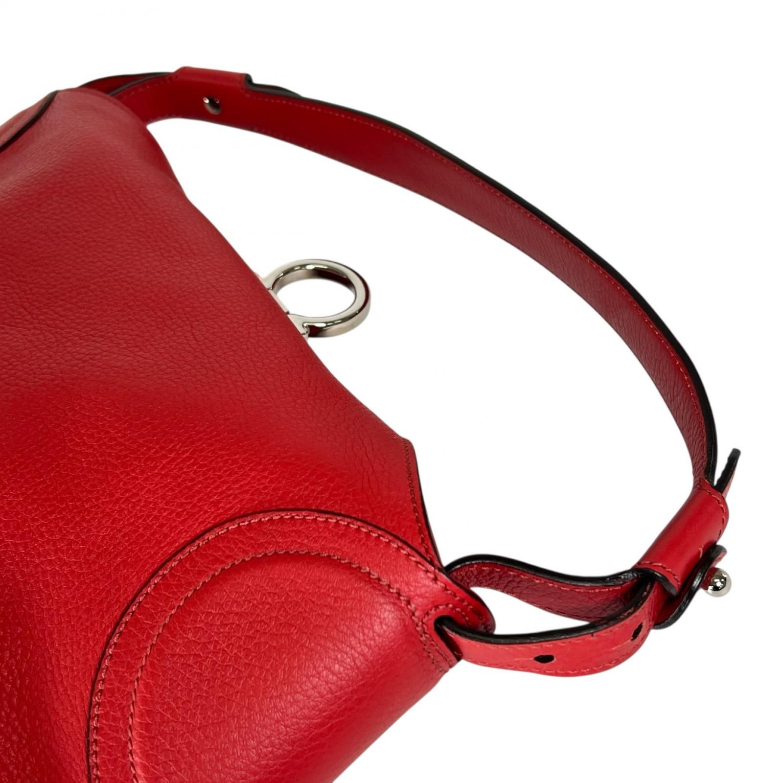 美品 Salvatore Ferragamo サルヴァトーレフェラガモ ショルダーバッグ