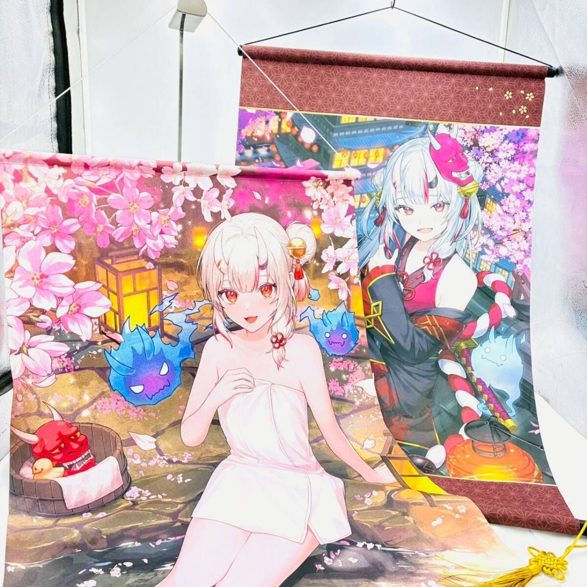 コレクター向け ホロライブ 百鬼あやめ タペストリー 2種セット 桜夜風呂＆花街衣装デザイン 吊り下げ紐 房付き