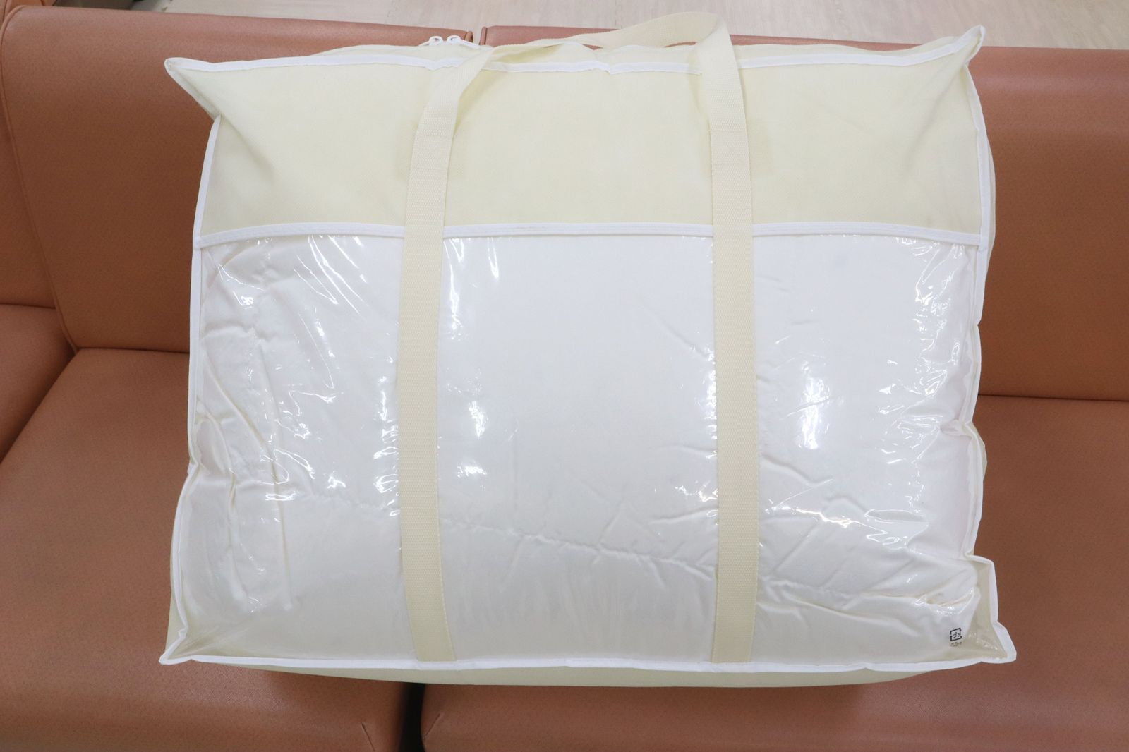 シモンズ 株 ハイグレード羽毛肌掛け合掛け布団 ダウン95％フェザー5％ サイズ ㎝ ポーランドマザーホワイトグースダウン