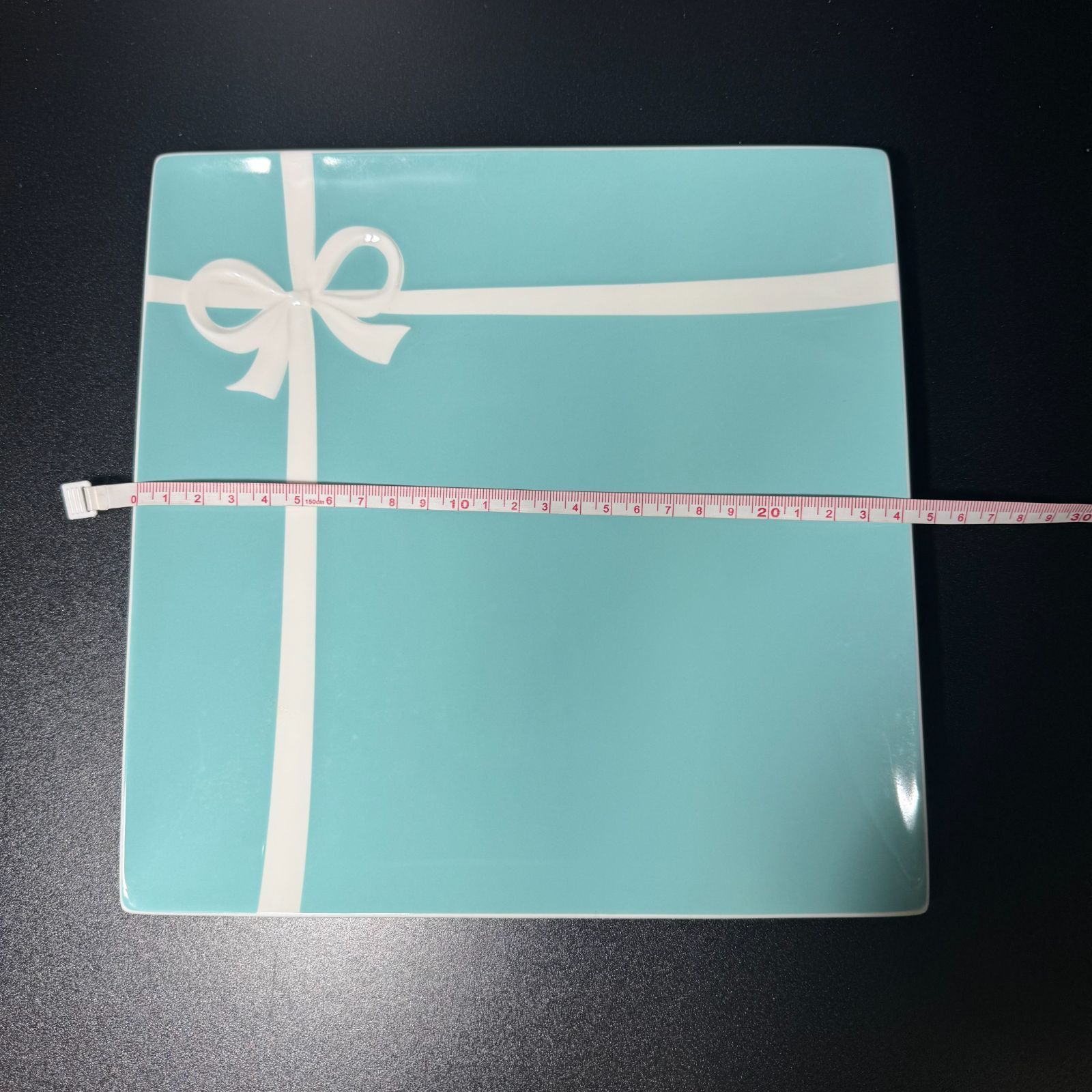 ティファニー ブルーリボンボックススクエアプレート B25120460 - メルカリ