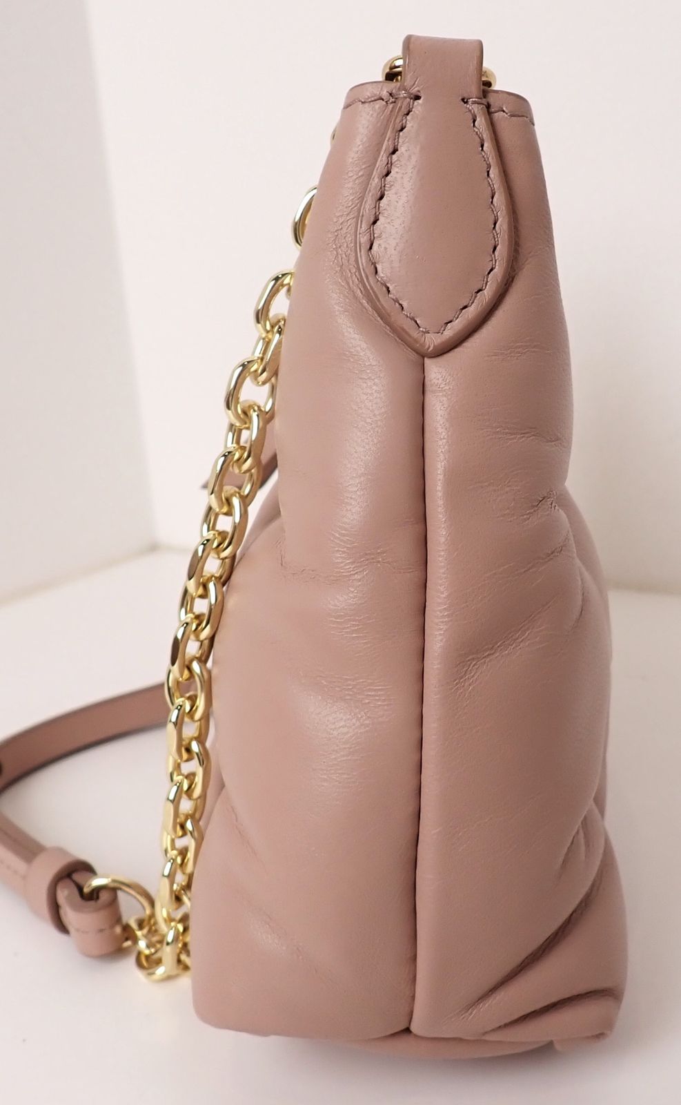未使用品 Maison Margiela(メゾンマルジェラ) グラムスラム SB1WG0021 ラムレザー ピンクベージュ ミニバッグ ゴールド金具 ショルダーバッグ ポーチ レディース 未使用品 Maison Margiela(メゾンマルジェラ) グラムスラム SB1WG0021