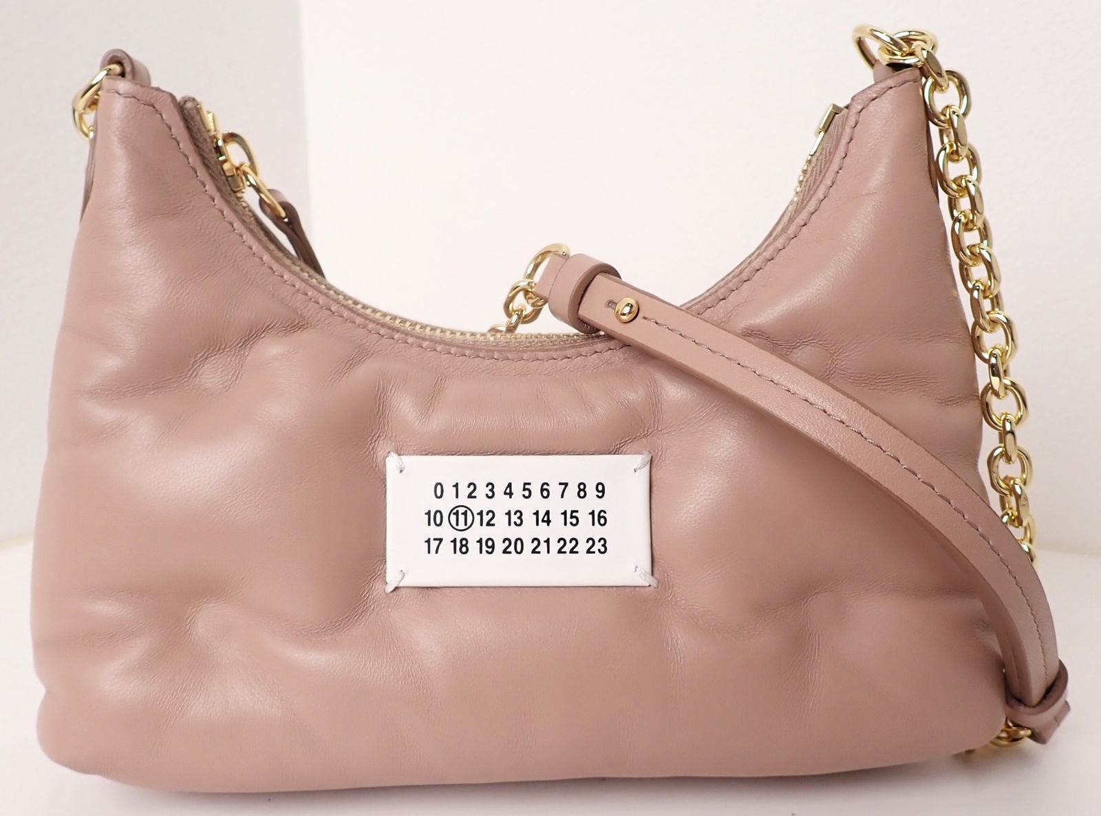 未使用品 Maison Margiela(メゾンマルジェラ) グラムスラム SB1WG0021 ラムレザー ピンクベージュ ミニバッグ ゴールド金具 ショルダーバッグ ポーチ レディース 未使用品 Maison Margiela(メゾンマルジェラ) グラムスラム SB1WG0021