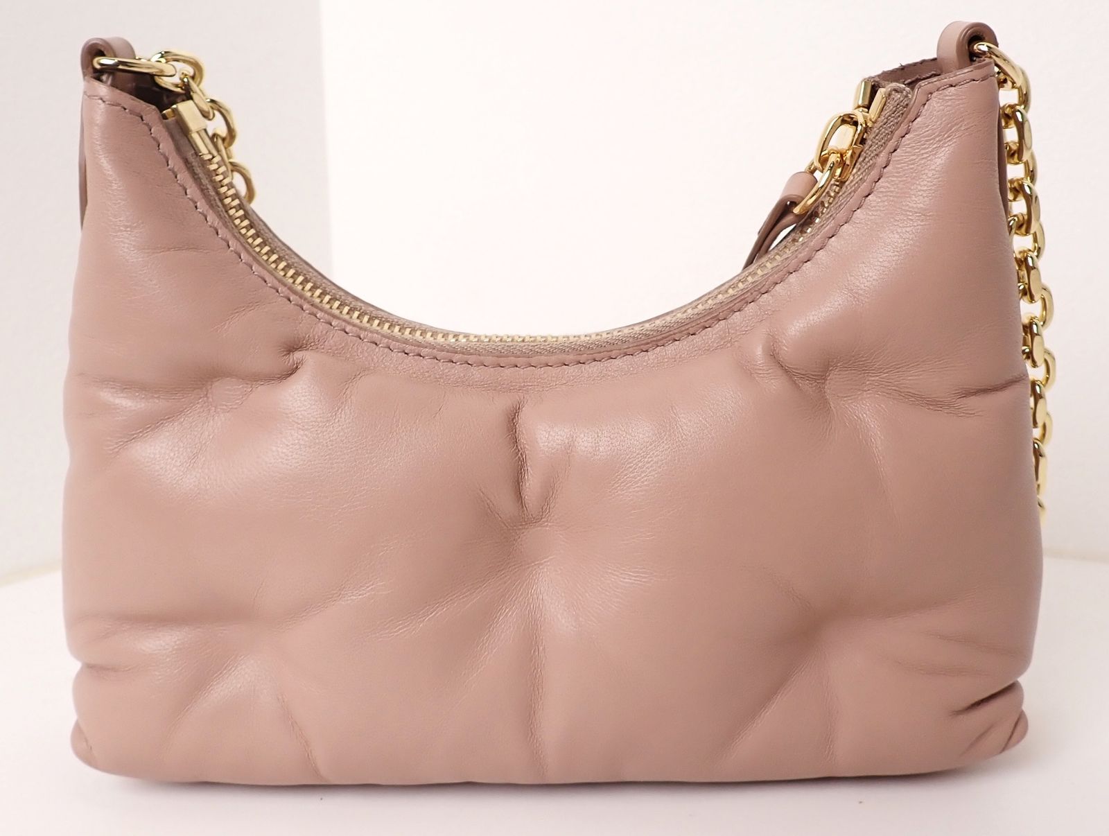 未使用品 Maison Margiela(メゾンマルジェラ) グラムスラム SB1WG0021 ラムレザー ピンクベージュ ミニバッグ ゴールド金具 ショルダーバッグ ポーチ レディース 未使用品 Maison Margiela(メゾンマルジェラ) グラムスラム SB1WG0021