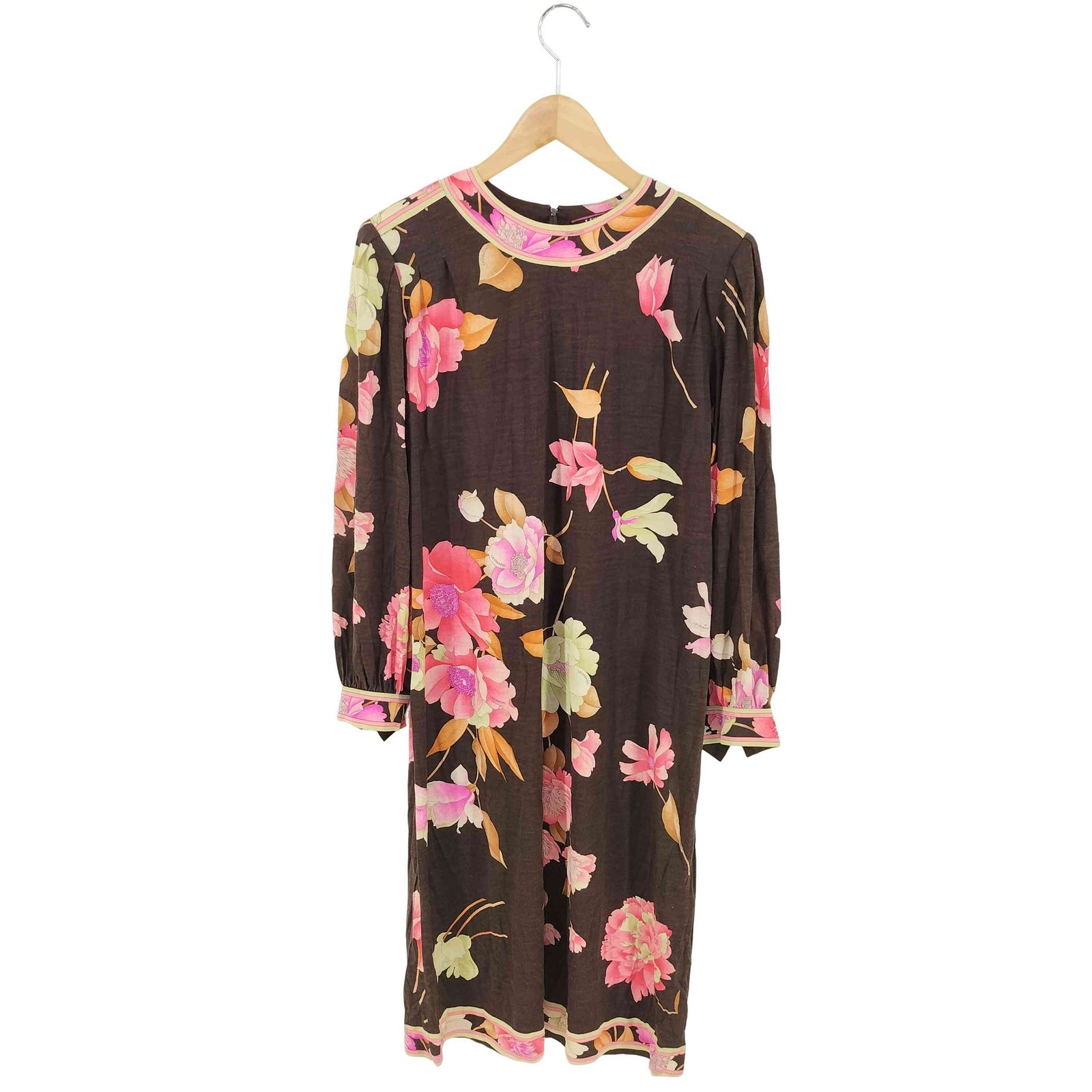 k*y様 LEONARD レオナール　フラワー　ワンピース LEONARD レオナールフラワー柄ベルト付ワンピース