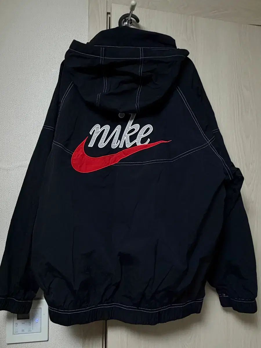 ナイキ ウィンドランナー ハーフジップアップ フーデッドジャケット