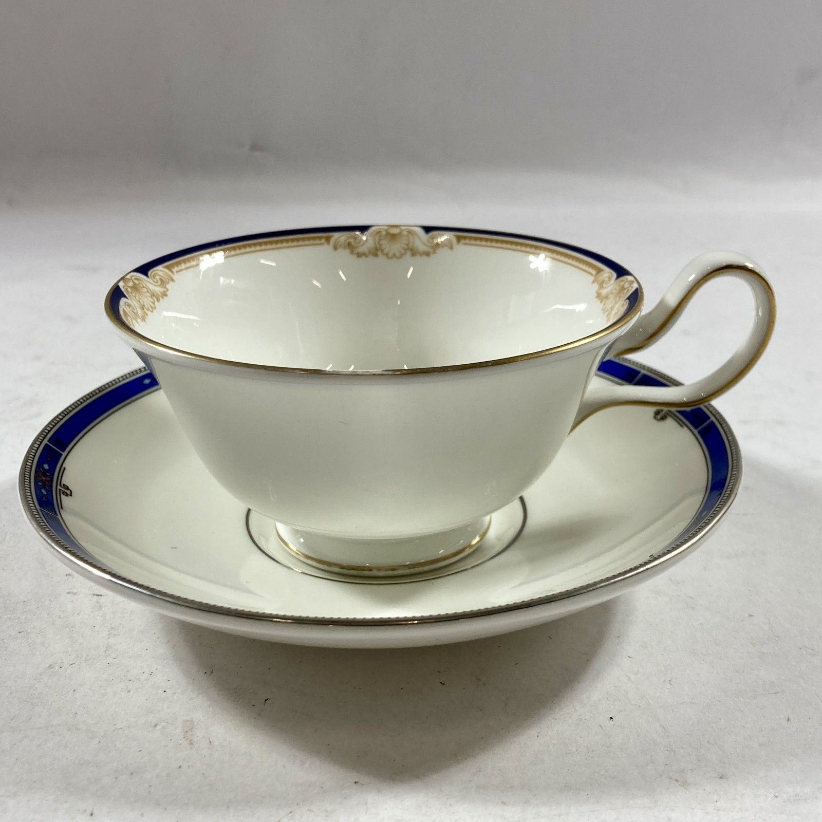  ウエッジウッド 食器 プレート カップ ソーサー ペアグラス 8点まとめ BONE CHINA 等 3.4 kg カップ ソーサー コーヒー ティーカップ