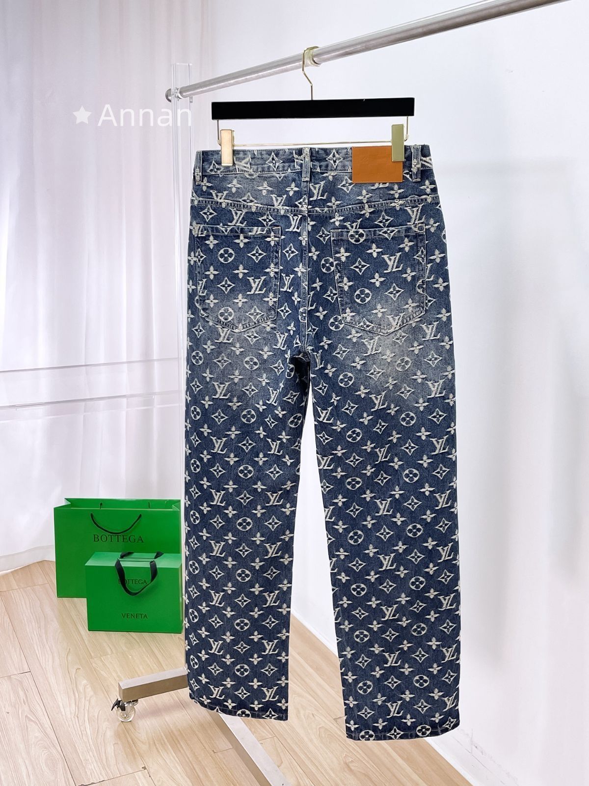 Louis Vuitton ストレートデニム LOUIS VUITTON ストレートデニムパンツ ルイ ヴィトン 2025春夏の