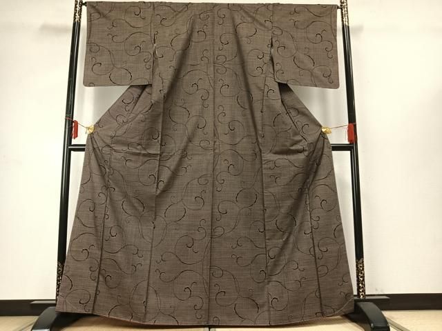 平和屋着物 本場大島紬 カタス7マルキ 唐草文 正絹 fy