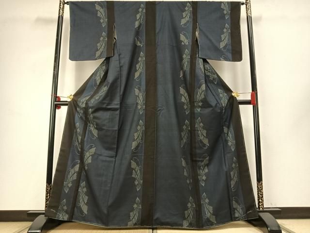 平和屋着物 本場大島紬 カタス7マルキ 草花間道 正絹 fy