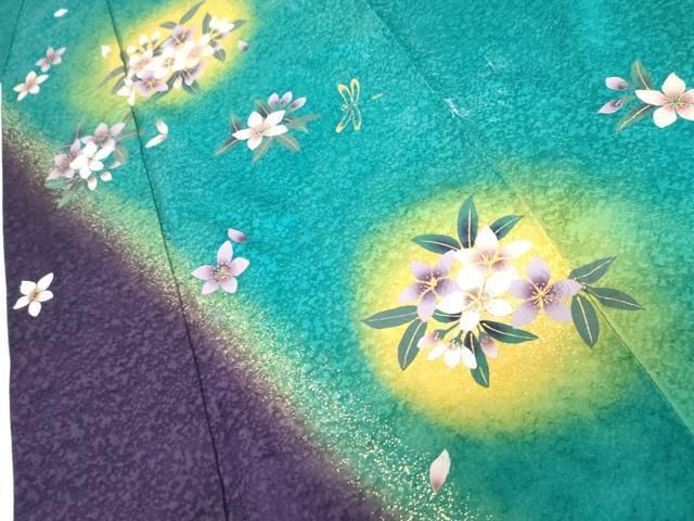 豪華振袖 草花に勝虫