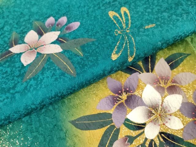 豪華振袖 草花に勝虫