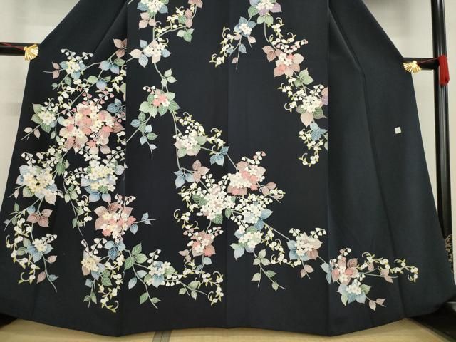 平和屋着物○訪問着 友禅 草花文 黒地 金彩 正絹 逸品 AABE4407ck