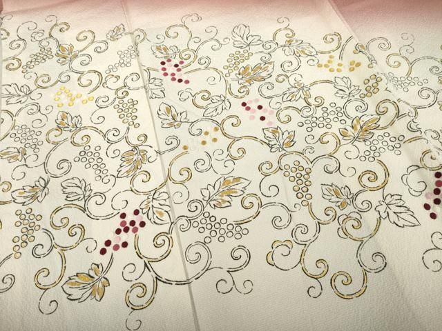 平和屋着物○人間国宝 福田喜重 刺繍 色留袖 葡萄唐草文 暈し染め 金彩